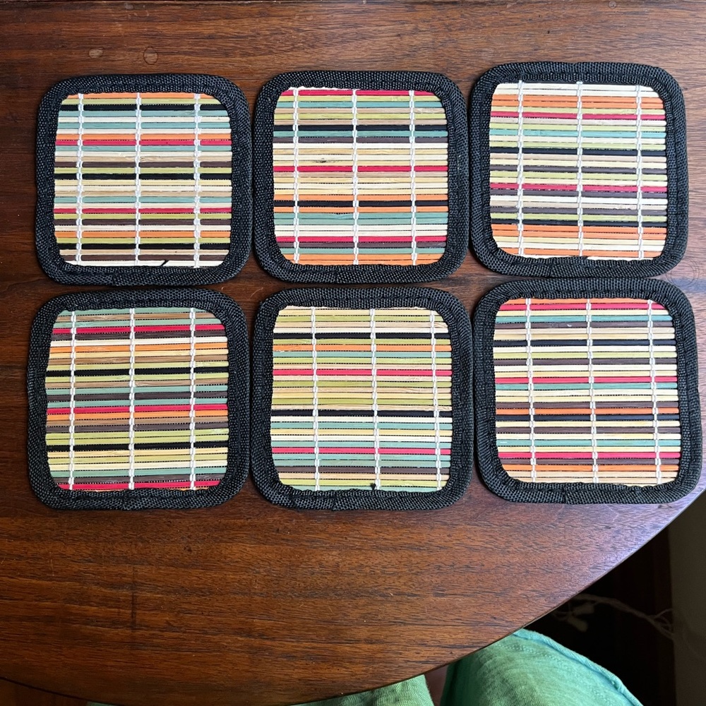 NEW! Six Rattan multicolor motif coasters – mid century - great condition!  ❤️